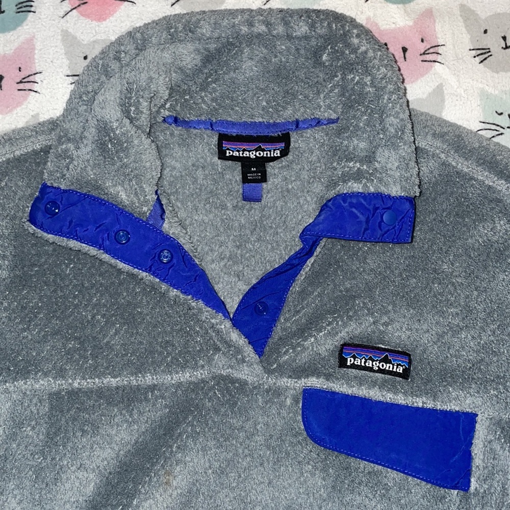 Grey Patagonia 3/4 button up sweater